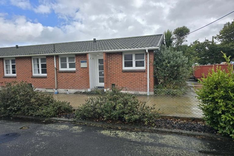 Photo of property in 1/14 Totara Street, Trentham, Upper Hutt, 5018