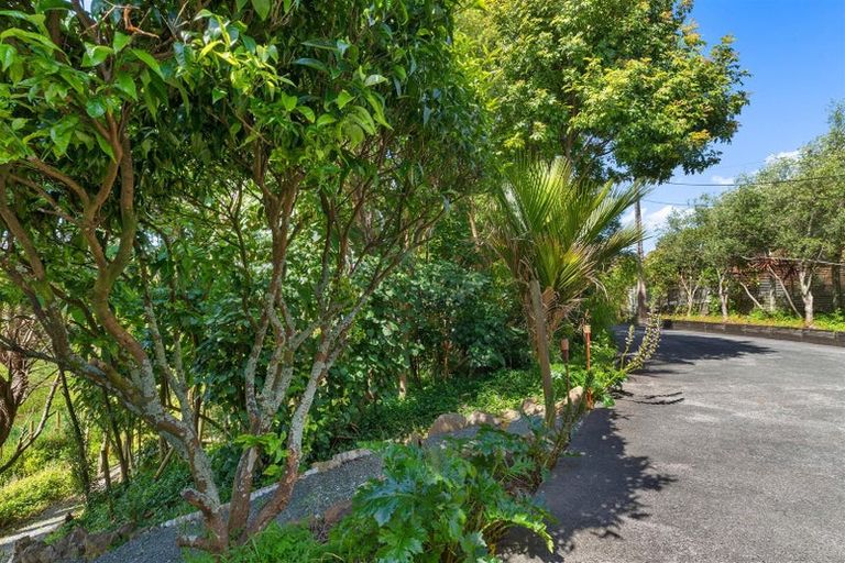 Photo of property in 1913 Paparoa Valley Road, Paparoa, 0571