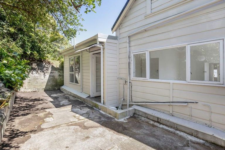 Photo of property in 145 Aro Street, Aro Valley, Wellington, 6021