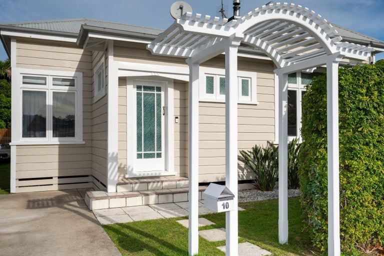 Photo of property in 10 Hall Street, Napier South, Napier, 4110