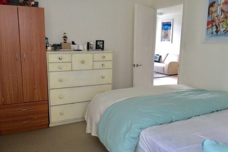 Photo of property in Monvie Apartments, 301/15 Holland Street, Te Aro, Wellington, 6011