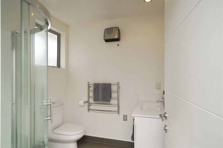 Photo of property in 4/20 Old Red Barn Road, Halswell, Christchurch, 8025