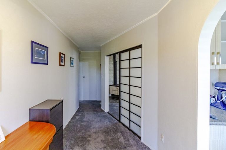 Photo of property in 138 Tait Drive, Greenmeadows, Napier, 4112