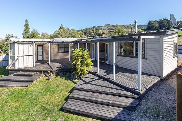 Photo of property in 544 Ngongotaha Road, Fairy Springs, Rotorua, 3015