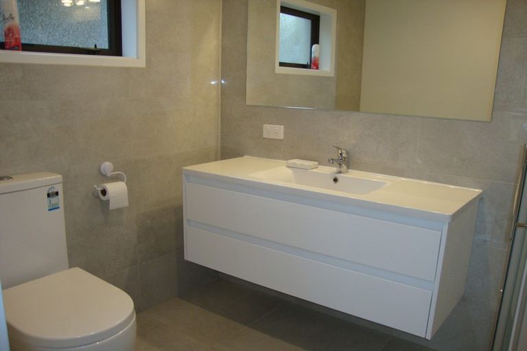 Photo of property in 1/36 Palliser Lane, Browns Bay, Auckland, 0630