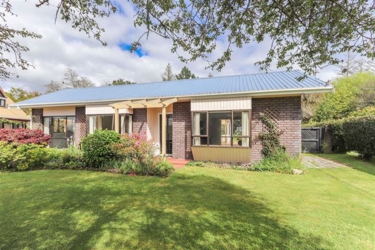 Photo of property in 16 Tainui Terrace, Inglewood, 4330