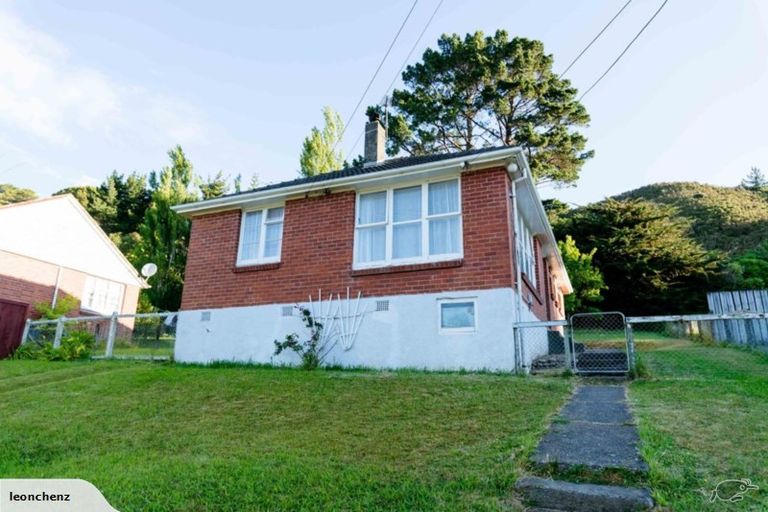 Photo of property in 236 Waddington Drive, Naenae, Lower Hutt, 5011