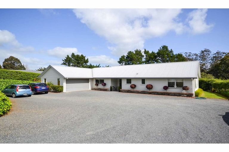 Photo of property in 9 Pickmere Lane, Kerikeri, 0230