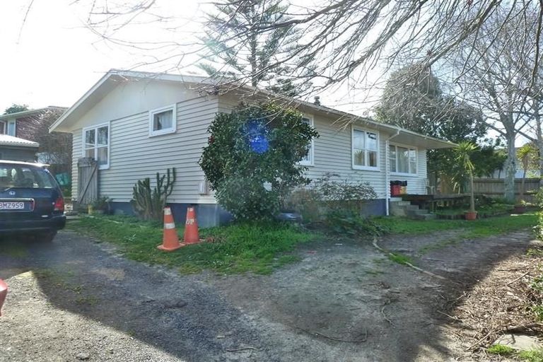 Photo of property in 24 Burndale Terrace, Manurewa, Auckland, 2102