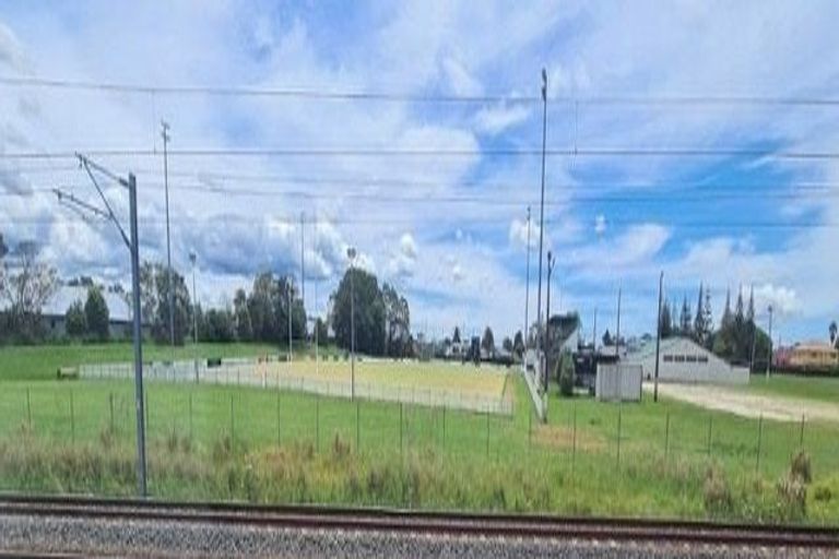 Photo of property in 19 Lockington Avenue, Henderson, Auckland, 0612