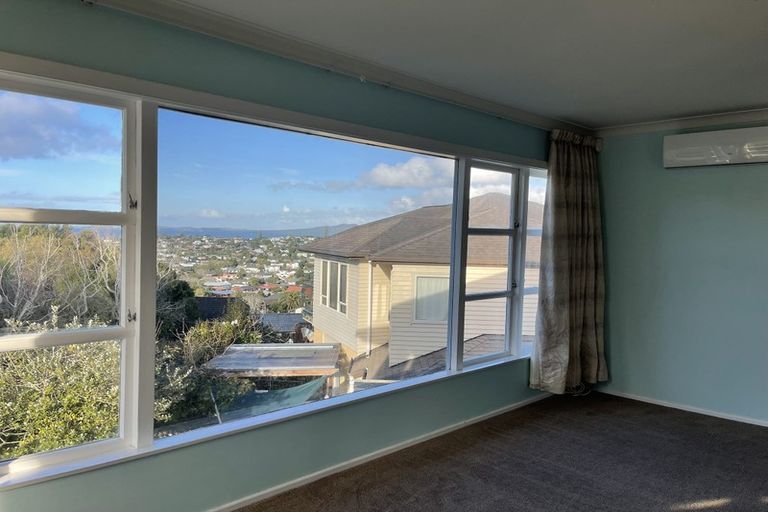 Photo of property in 377 East Coast Road, Mairangi Bay, Auckland, 0630