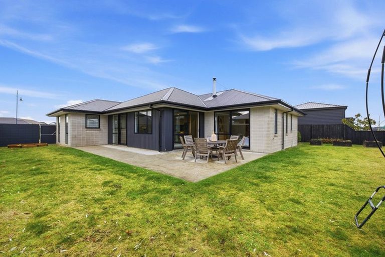 Photo of property in 23 Aroha Street, Pegasus, 7612