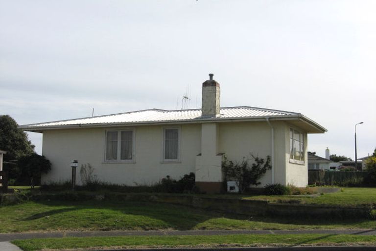 Photo of property in 11 Kotuku Street, Castlecliff, Whanganui, 4501