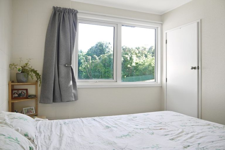 Photo of property in 3/12 Thornley Street, Titahi Bay, Porirua, 5022