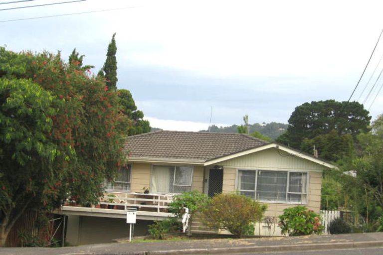 Photo of property in 2/56 Glengarry Road, Glen Eden, Auckland, 0602