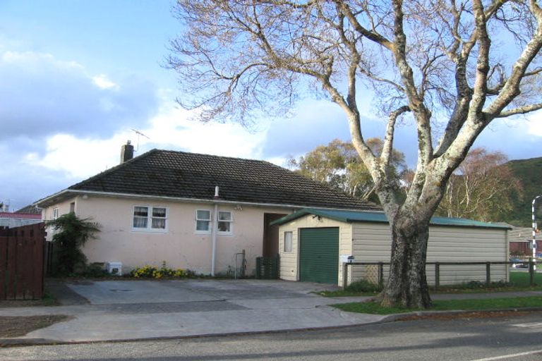 Photo of property in 2 Partridge Street, Taita, Lower Hutt, 5011