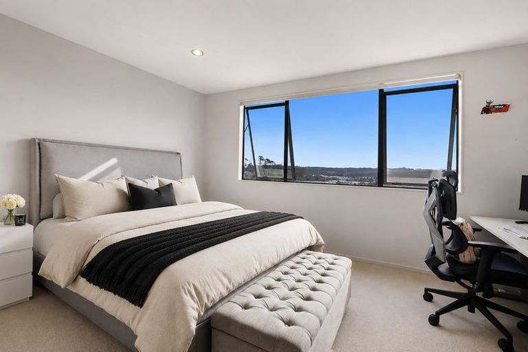 Photo of property in 9/12 Schnapper Rock Road, Schnapper Rock, Auckland, 0632