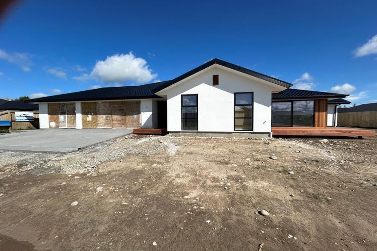 Photo of property in 48 Suffolk Drive, Kirwee, 7571