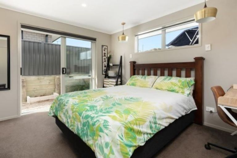 Photo of property in 14 Watene Way, Welcome Bay, Tauranga, 3112