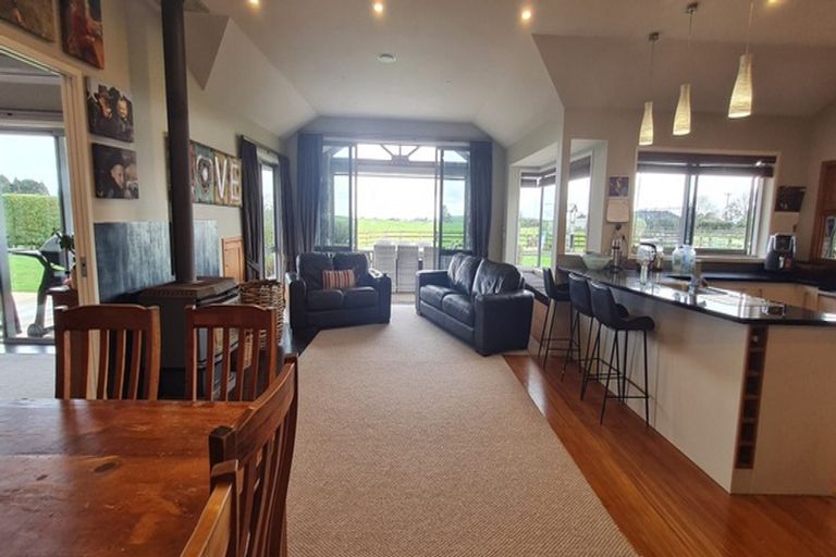 Photo of property in 190 Ohanga Road, Onaero, Waitara, 4383