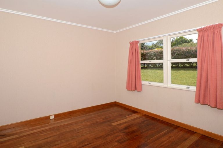 Photo of property in 2 Paratai Crescent, Woodhill, Whangarei, 0110