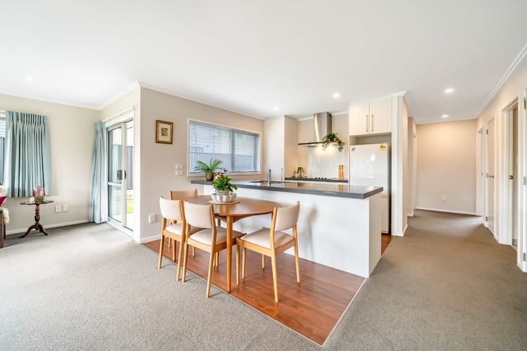 Photo of property in 15 Chalfont Road, Silverstream, Upper Hutt, 5019