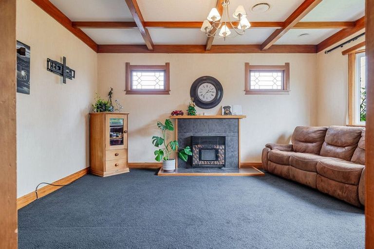 Photo of property in 12 Carthew Street, Feilding, 4702