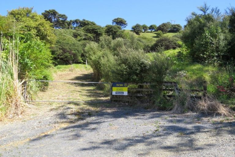 Photo of property in 276 Colville Road, Coromandel, 3584