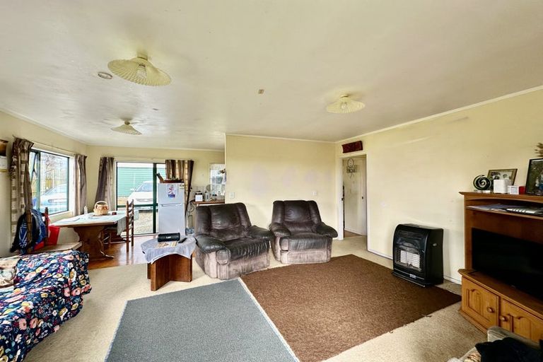 Photo of property in 9 Ahipara Road, Ahipara, Kaitaia, 0481