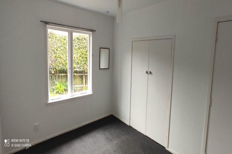 Photo of property in 1/39 Lancaster Road, Beach Haven, Auckland, 0626
