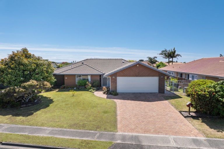Photo of property in 8 Lotus Avenue, Mount Maunganui, 3116