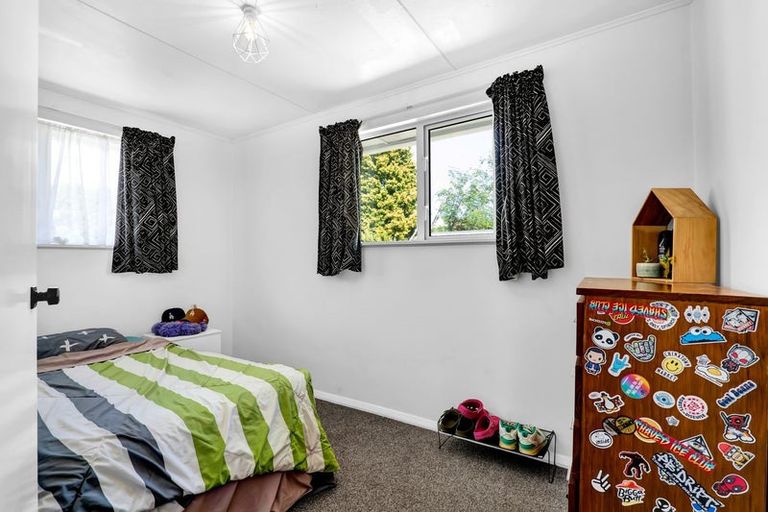 Photo of property in 55 Woodleigh Street, Frankleigh Park, New Plymouth, 4310