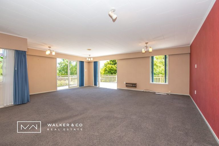 Photo of property in 9 Zeala Grove, Stokes Valley, Lower Hutt, 5019
