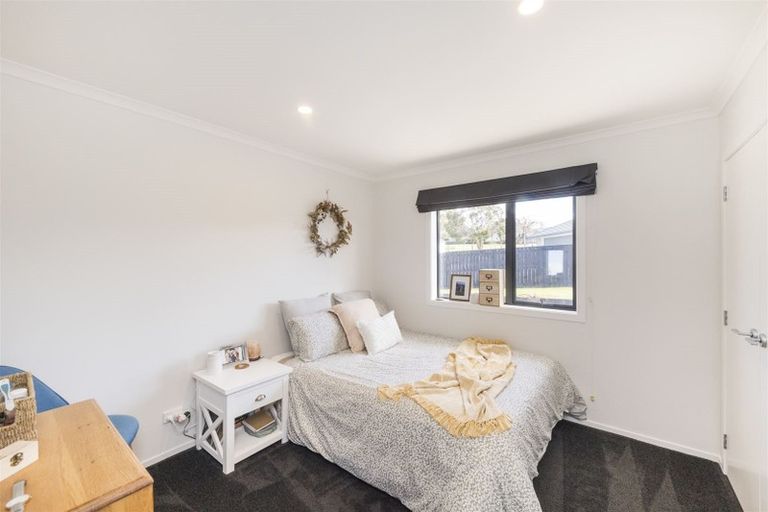 Photo of property in 8 Poplar Grove, Feilding, 4702