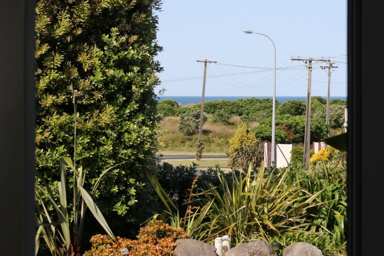 Photo of property in 170 Seaforth Road, Waihi Beach, 3611