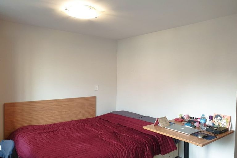 Photo of property in Dual Apartments, 108/142 Vivian Street, Te Aro, Wellington, 6011
