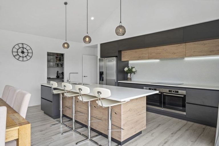 Photo of property in 20 Mike Smith Drive, Cambridge, 3434