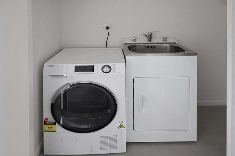 Photo of property in 15c Cuba Street, Petone, Lower Hutt, 5012