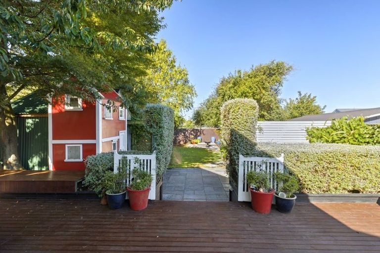 Photo of property in 40 North Parade, Richmond, Christchurch, 8013