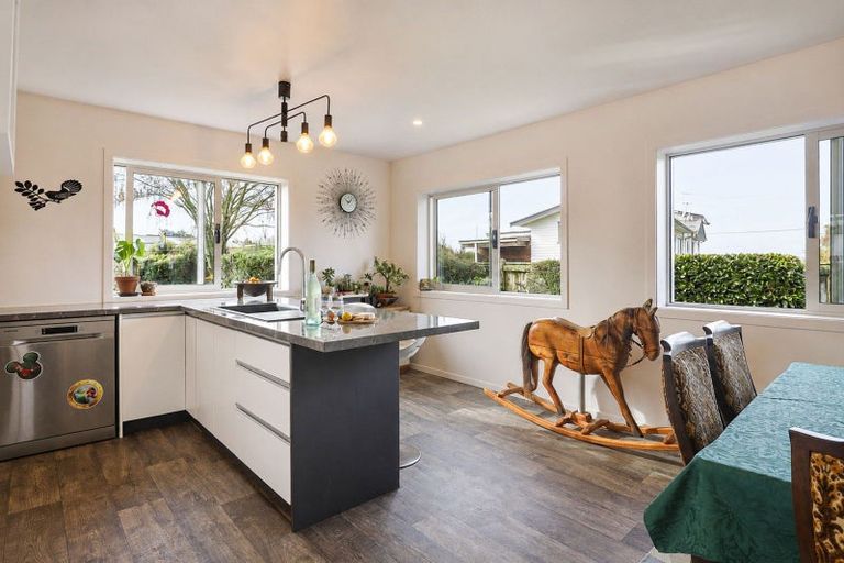 Photo of property in 11 Egmont Road, Ngongotaha, Rotorua, 3010