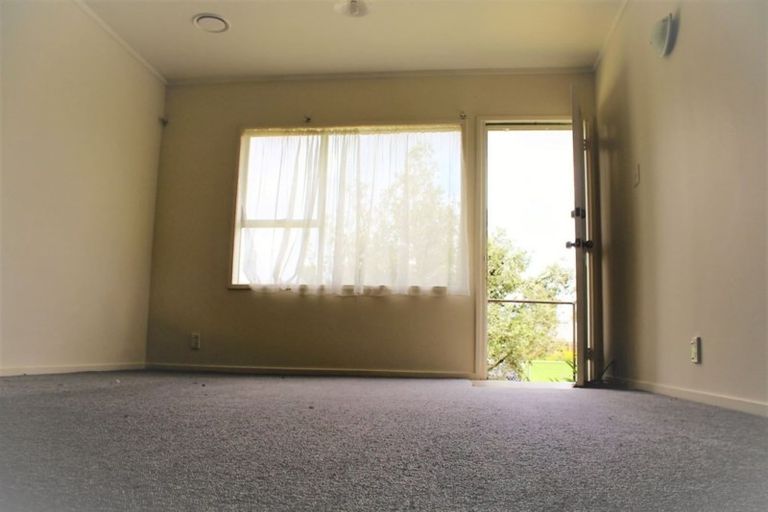 Photo of property in 2/27 Harwood Road, Mount Wellington, Auckland, 1060