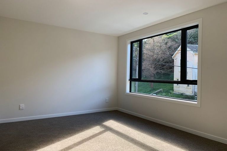 Photo of property in 6/229 Aro Street, Aro Valley, Wellington, 6021