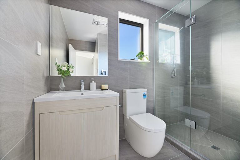 Photo of property in 3/50 Newington Road, Henderson, Auckland, 0612