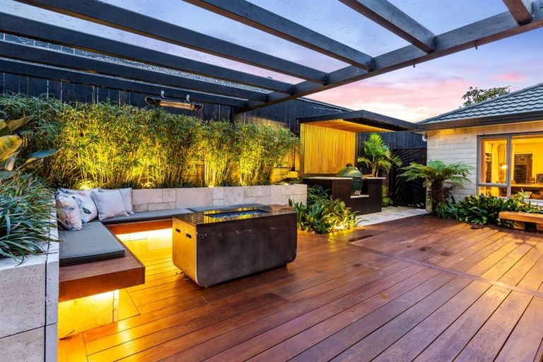 Photo of property in 113 Te Puia Drive, Aotea, Porirua, 5024