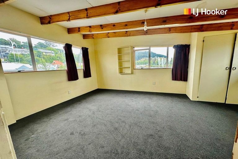 Photo of property in 111 Harbour Terrace, North Dunedin, Dunedin, 9016