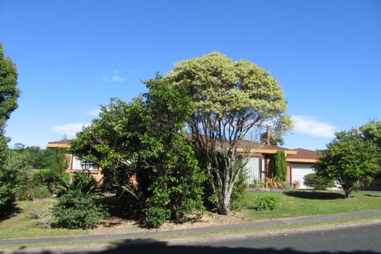 Photo of property in 15 Redwing Street, Browns Bay, Auckland, 0630