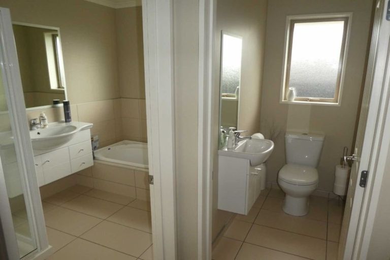 Photo of property in 6 Papaumu Green, Parklands, Christchurch, 8083