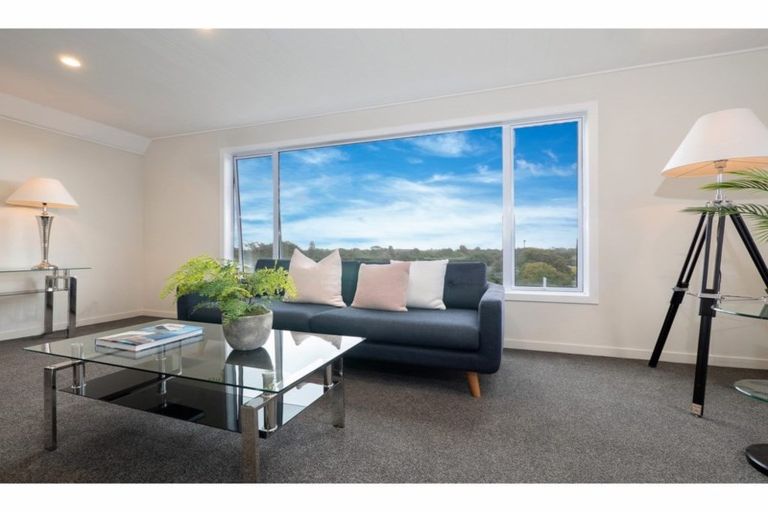 Photo of property in 363 Centaurus Road, Hillsborough, Christchurch, 8022