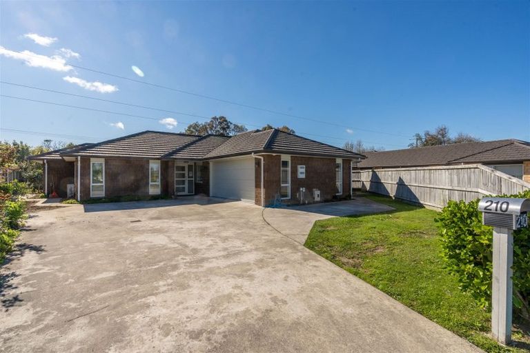 Photo of property in 210 Saint James Drive, Huntington, Hamilton, 3210