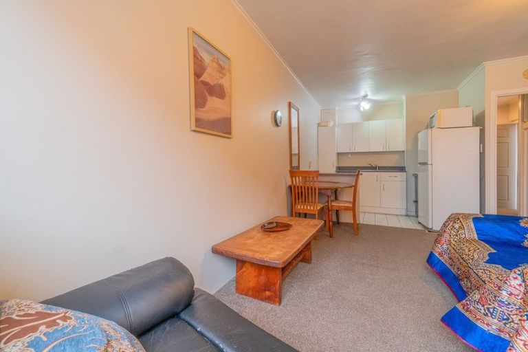 Photo of property in Eden Heights Apartments, 1m/94 Dominion Road, Mount Eden, Auckland, 1024